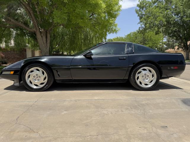 Photo of 1996 Black Chevrolet Corvette