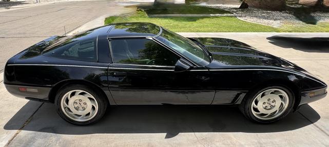 Photo of 1996 Black Chevrolet Corvette