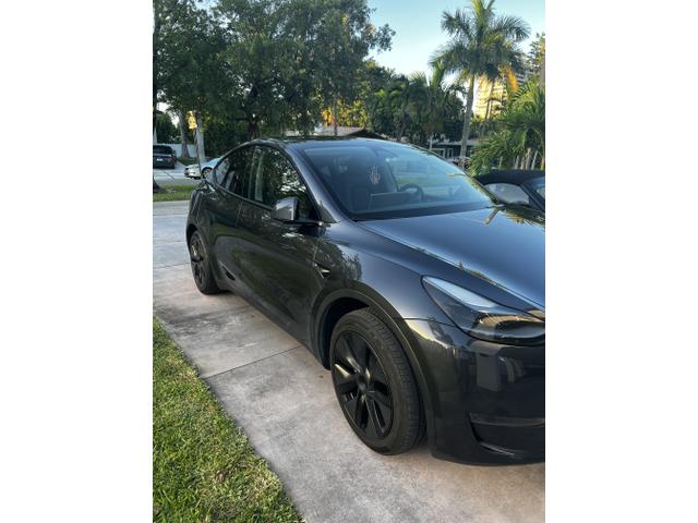 Photo of 2024 Gray Tesla Model Y