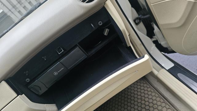 Photo of 2008 White Mercedes-Benz CLK-Class