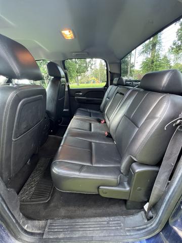 Photo of 2013 Blue Chevrolet Silverado 1500