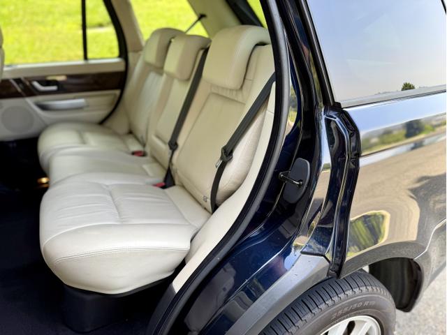 Photo of 2009 Blue Land Rover Range Rover Sport