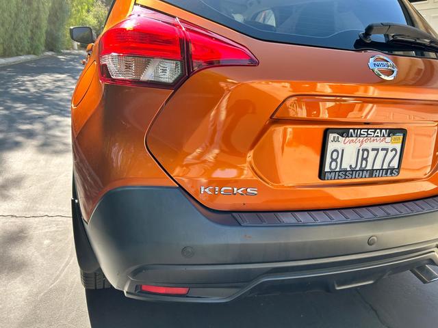 Photo of 2019 Orange Nissan Kicks