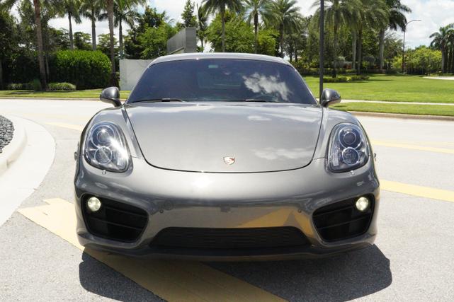 Photo of 2016 Gray Porsche Cayman