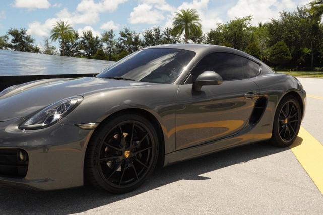 Photo of 2016 Gray Porsche Cayman