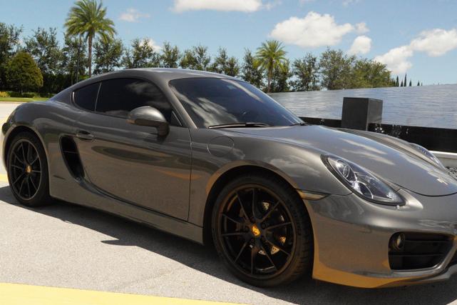 Photo of 2016 Gray Porsche Cayman