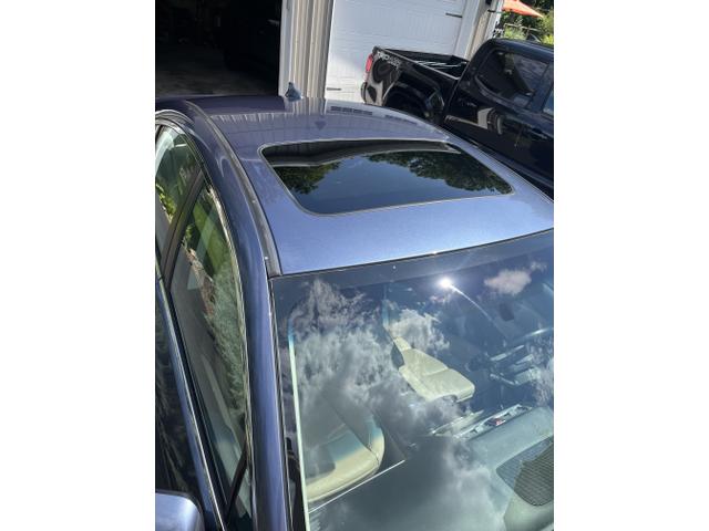 Photo of 2017 Blue Subaru Legacy