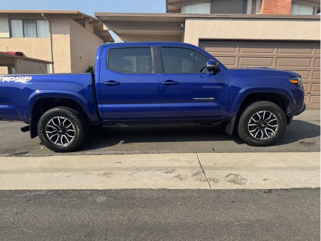 Photo of 2022 Blue Toyota Tacoma
