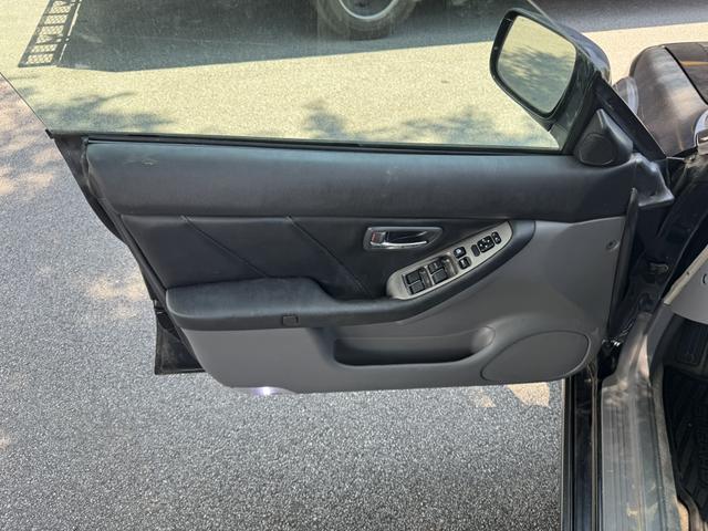 Photo of 2005 Black Subaru Baja