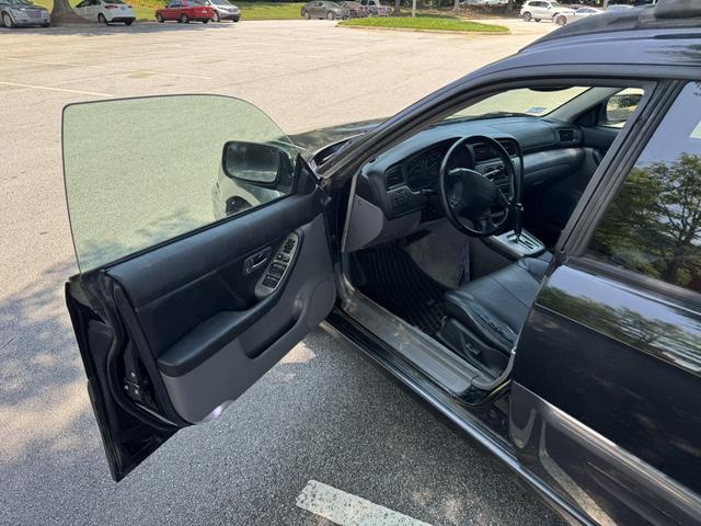 Photo of 2005 Black Subaru Baja