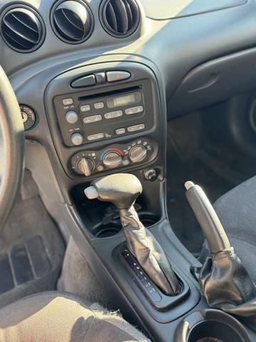 Photo of 2004 Red Pontiac Grand Am