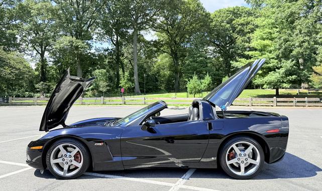Photo of 2007 Black Chevrolet Corvette
