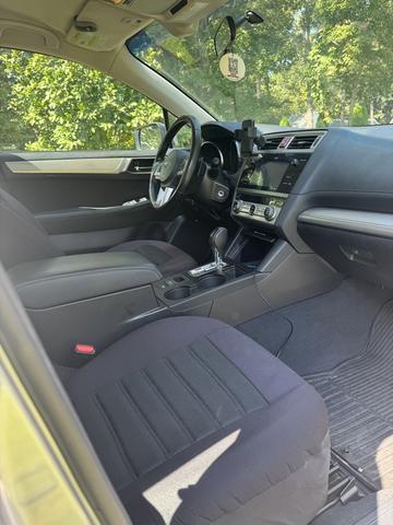 Photo of 2016 Silver Subaru Legacy