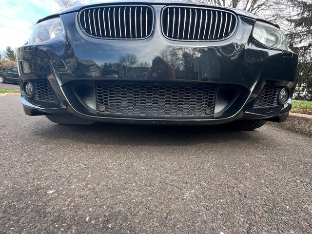 Photo of 2011 Black BMW 335
