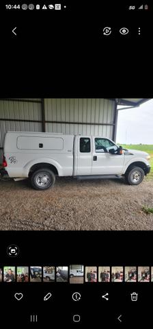 Photo of 2015 White Ford F-250