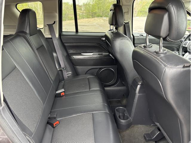 Photo of 2016 Gray Jeep Compass