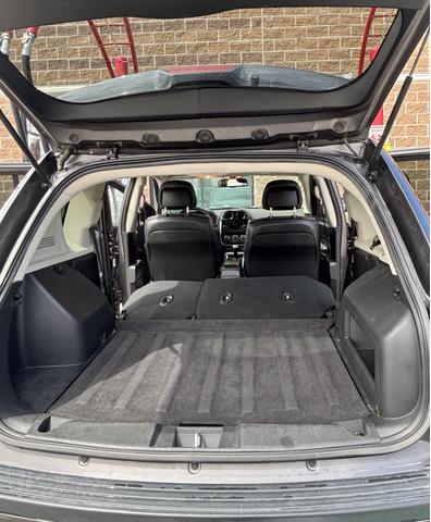 Photo of 2016 Gray Jeep Compass