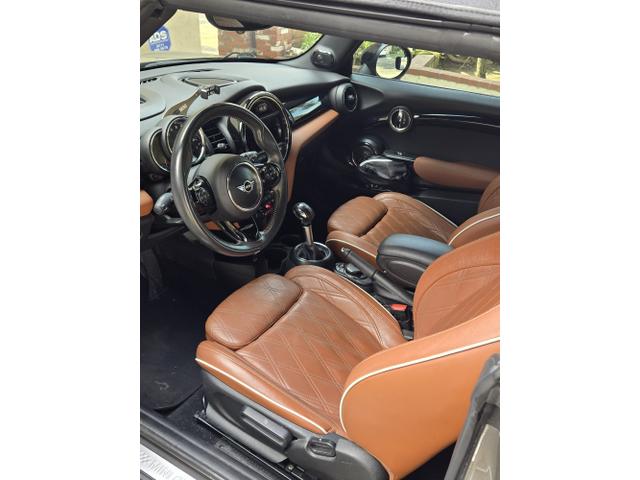 Photo of 2019 Gray MINI Convertible