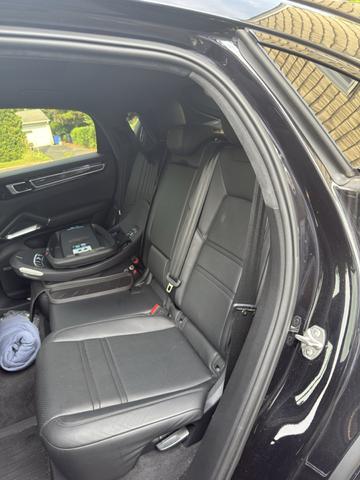 Photo of 2020 Black Porsche Cayenne