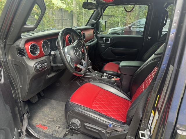 Photo of 2020 Gray Jeep Gladiator