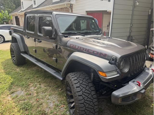 Photo of 2020 Gray Jeep Gladiator