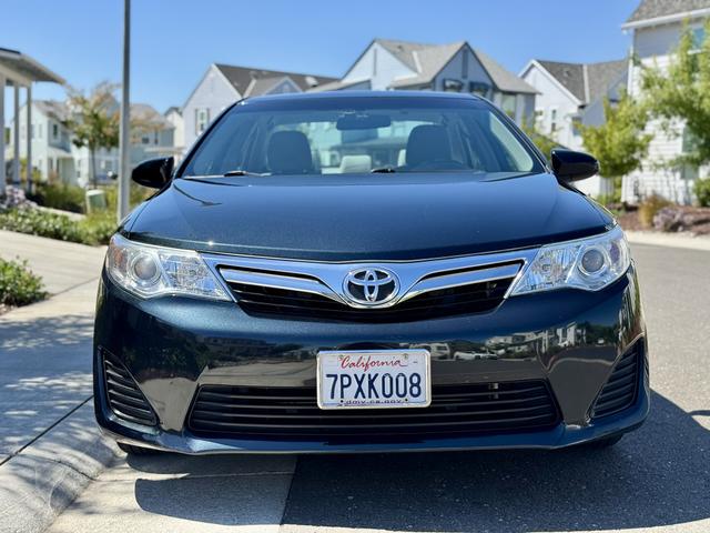 Photo of 2012 Black Toyota Camry