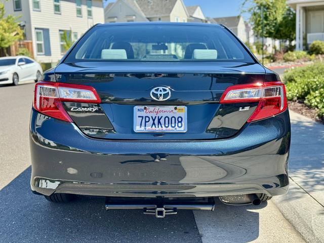 Photo of 2012 Black Toyota Camry