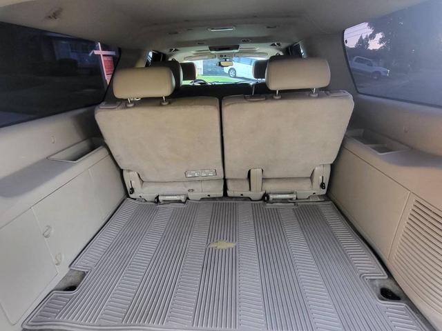 Photo of 2011 Beige Chevrolet Suburban