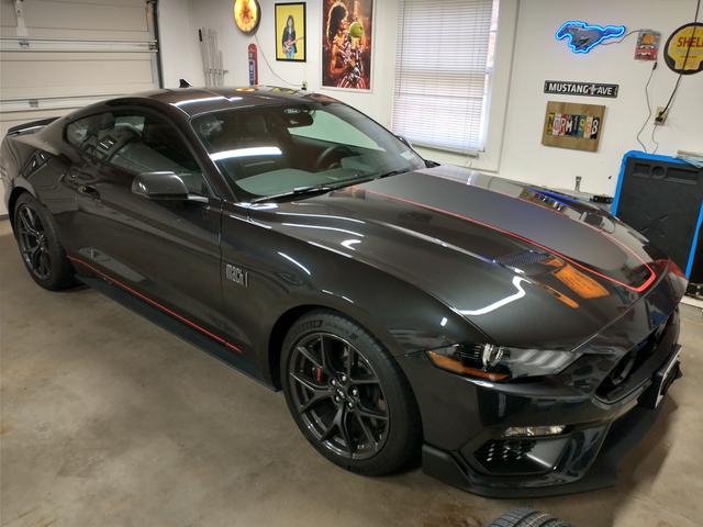Photo of 2023 Gray Ford Mustang