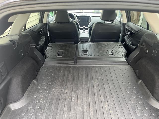 Photo of 2022 Gray Subaru Outback