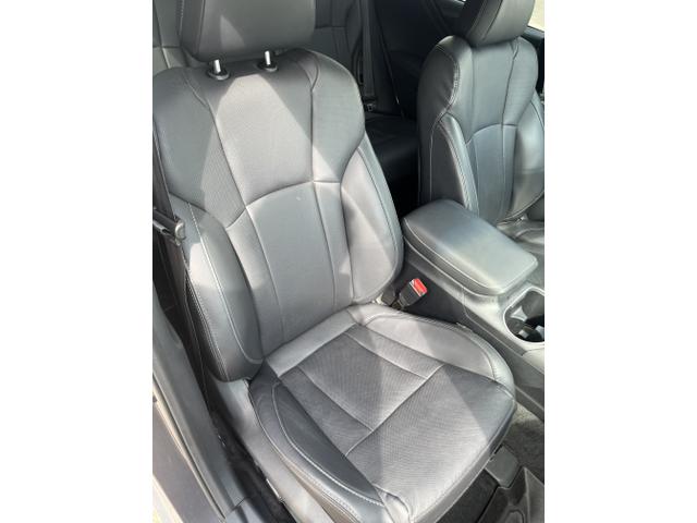 Photo of 2022 Gray Subaru Outback