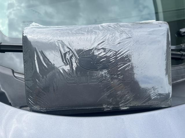 Photo of 2022 Gray Subaru Outback