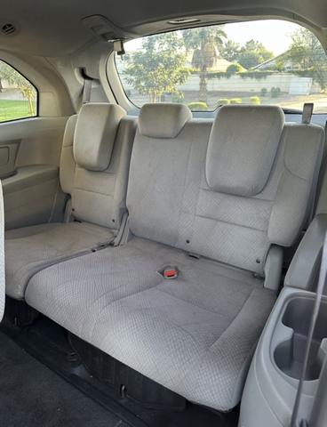 Photo of 2016 Gray Honda Odyssey