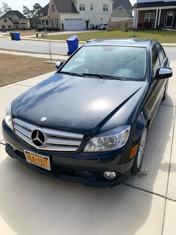 Photo of 2009 Black Mercedes-Benz C-Class