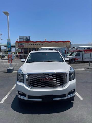 Photo of 2018 White GMC Yukon