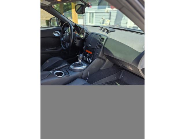 Photo of 2010 Gray Nissan 370Z