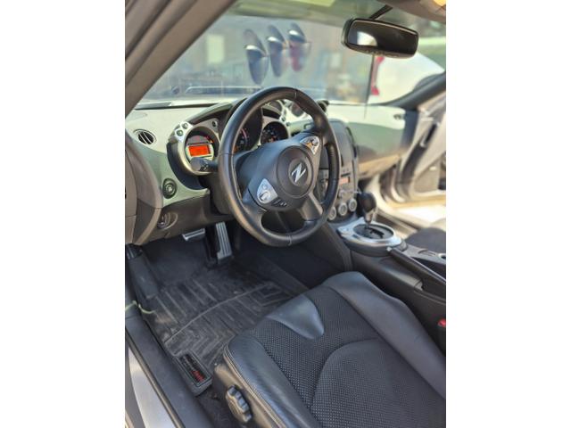 Photo of 2010 Gray Nissan 370Z