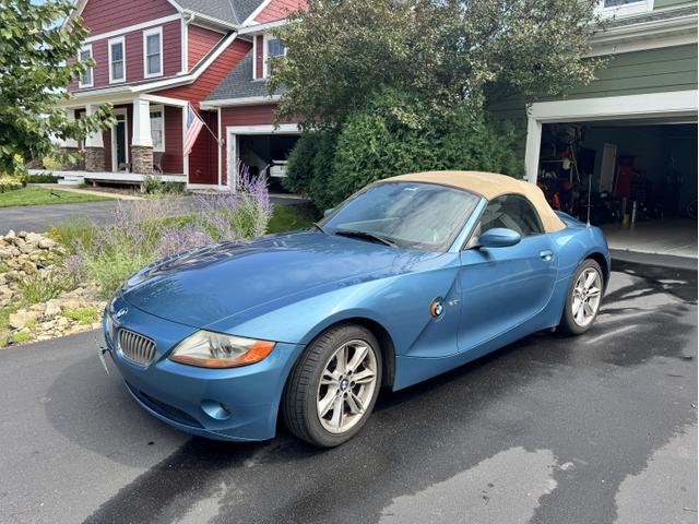 Photo of 2003 Blue BMW Z4