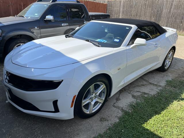 Photo of 2020 White Chevrolet Camaro