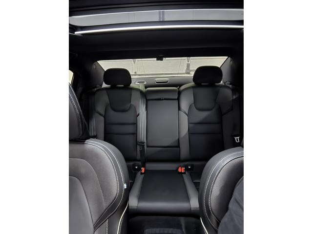 Photo of 2023 Black Volvo S60 Recharge Plug-In Hybrid