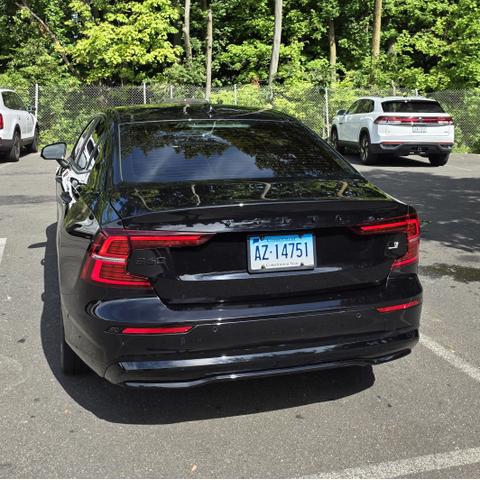 Photo of 2023 Black Volvo S60 Recharge Plug-In Hybrid