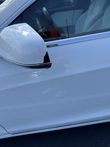 Photo of 2017 White Tesla Model S