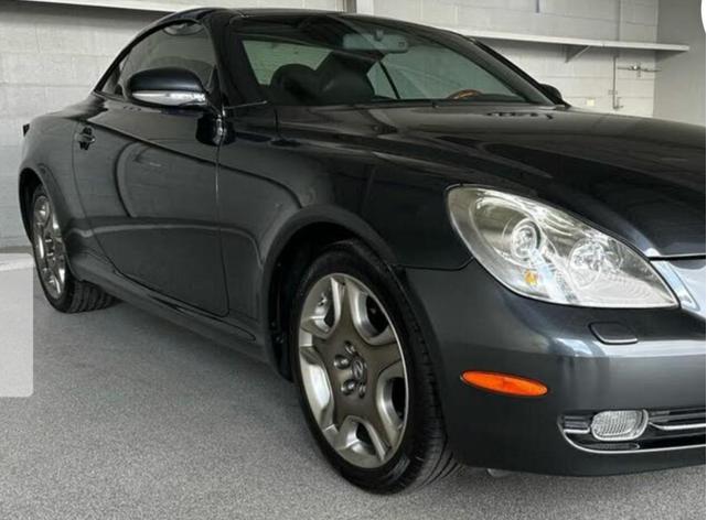 Photo of 2006 Gray Lexus SC 430