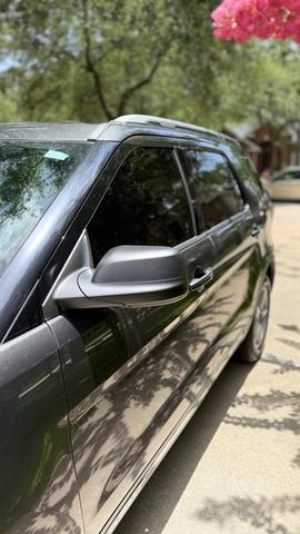 Photo of 2018 Gray Ford Explorer