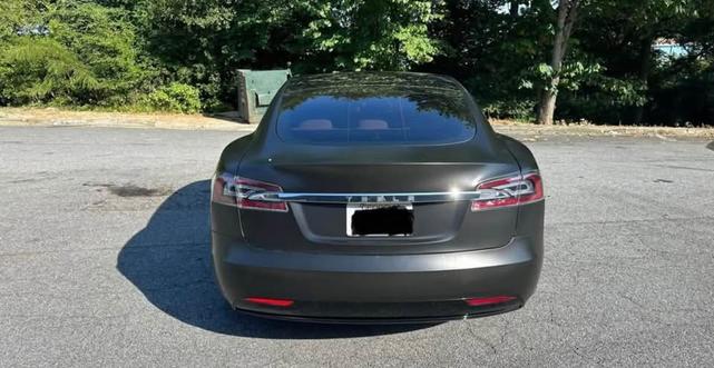 Photo of 2020 Black Tesla Model S