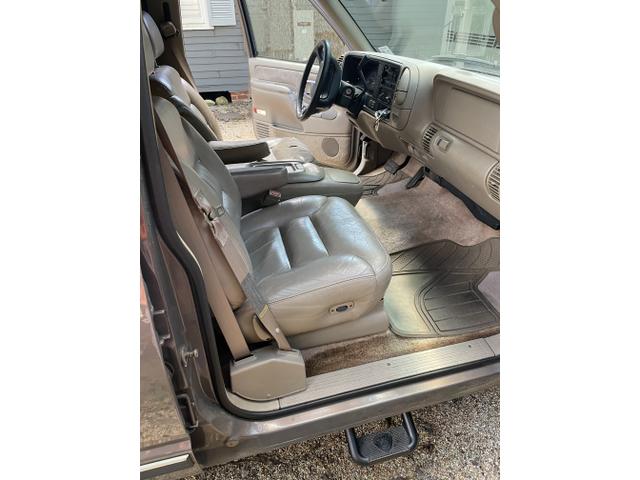 Photo of 1997 Brown Chevrolet Suburban