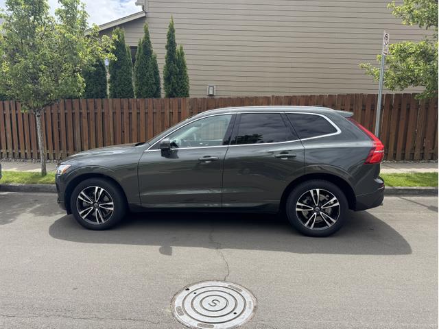 Photo of 2018 Gray Volvo XC60