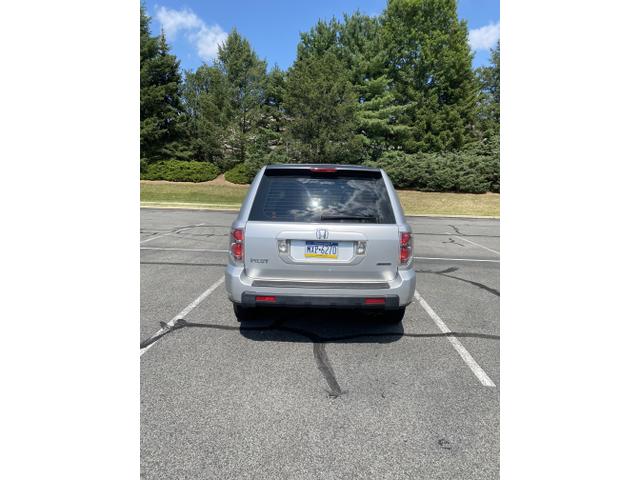 Photo of 2007 Silver Honda Pilot