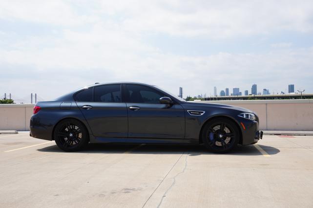 Photo of 2014 Gray BMW M5