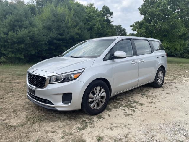 Photo of 2016 Beige Kia Sedona
